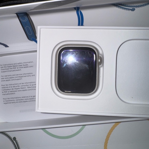 Apple Watch Series 7 GPS + LTE - Picture 3 of 7